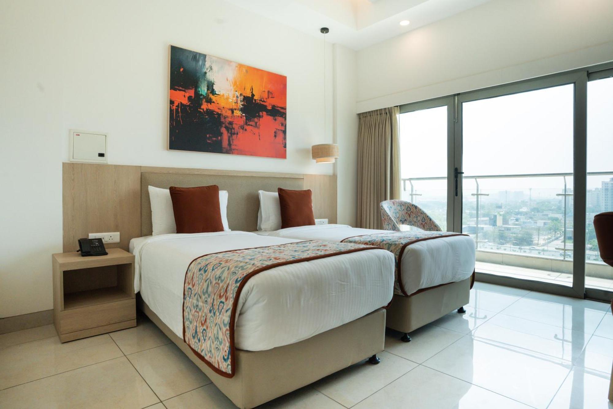 Ar Suites Klj Square Gurgaon Bagian luar foto