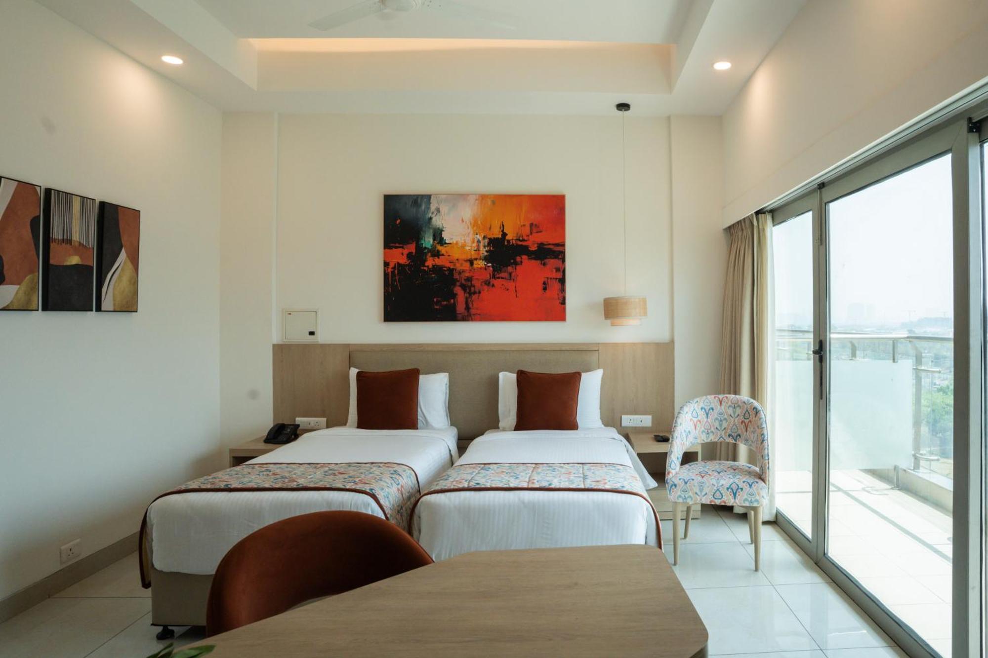 Ar Suites Klj Square Gurgaon Bagian luar foto