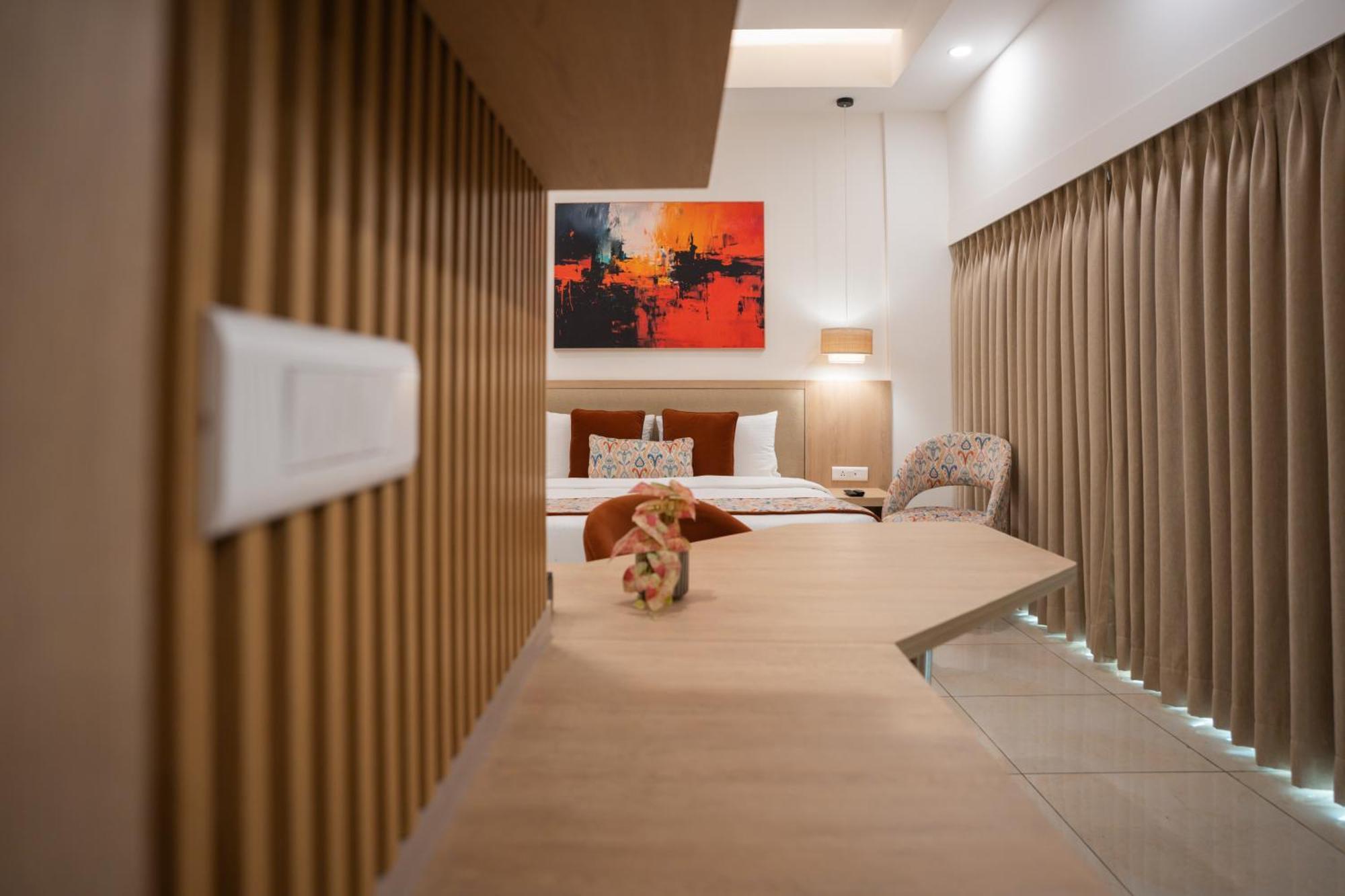 Ar Suites Klj Square Gurgaon Bagian luar foto