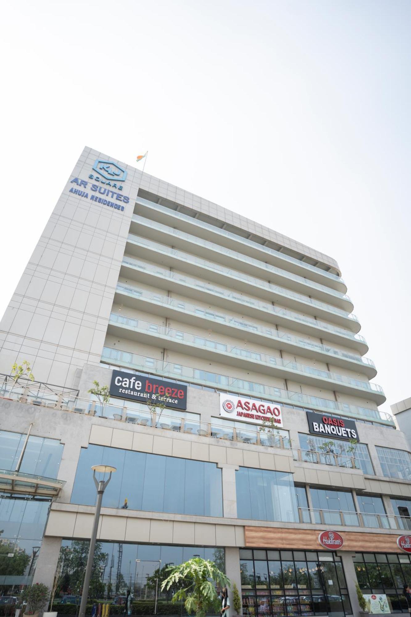 Ar Suites Klj Square Gurgaon Bagian luar foto